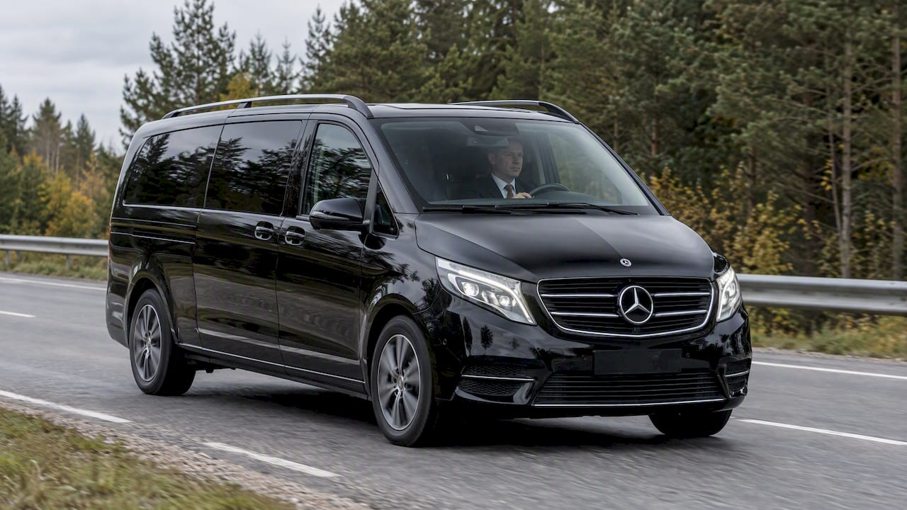 Minibus With Driver in Estonia: What It Costs in 2026